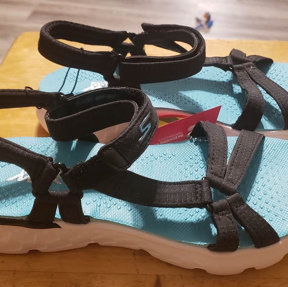 COPY - Skechers goga max..Girls Sandals - Picture 3 of 4